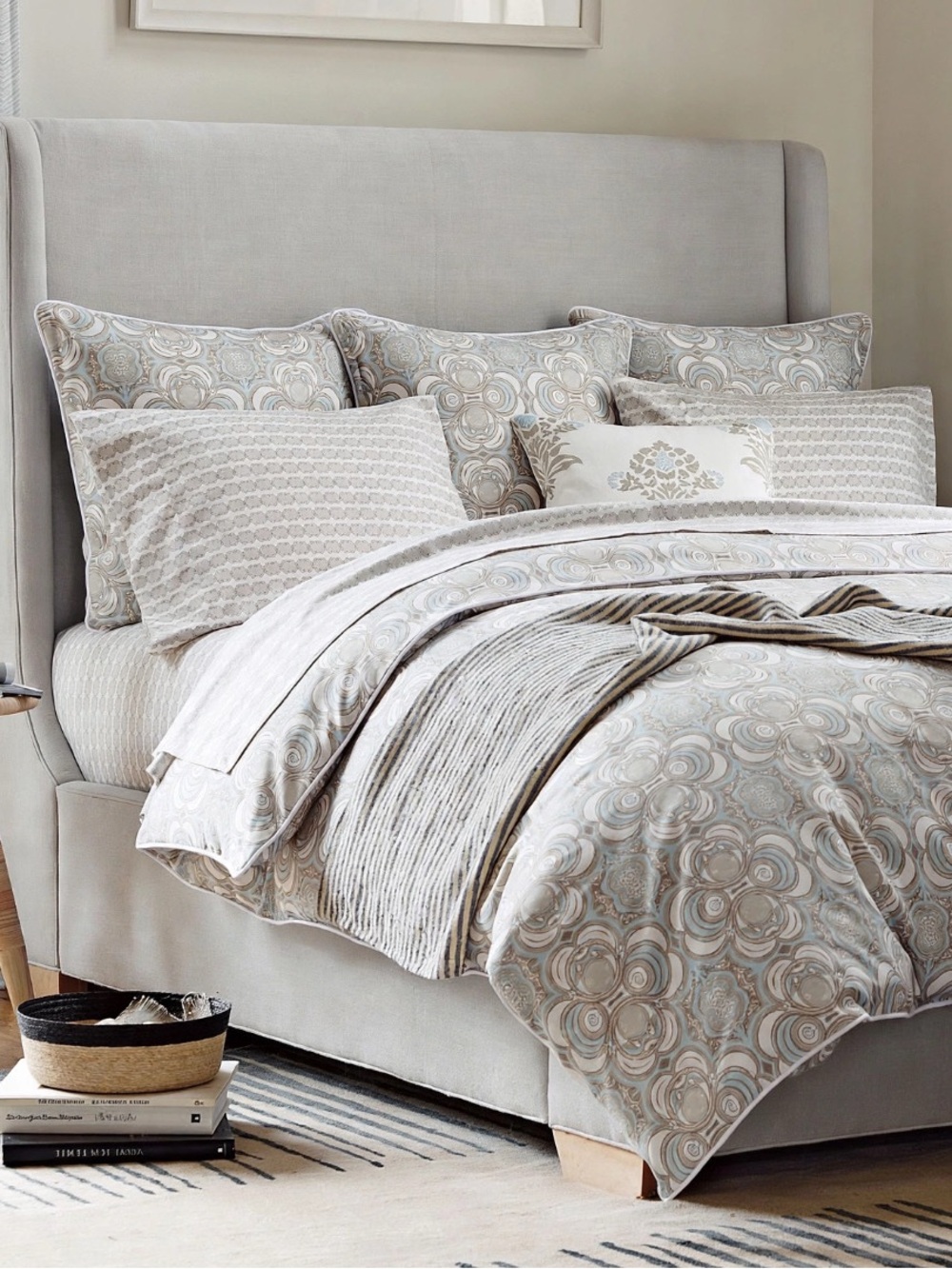 Serena & Lily || Wyeth Bedding Set - King Duvet Cover 3 Euro Shams Neutral Blue